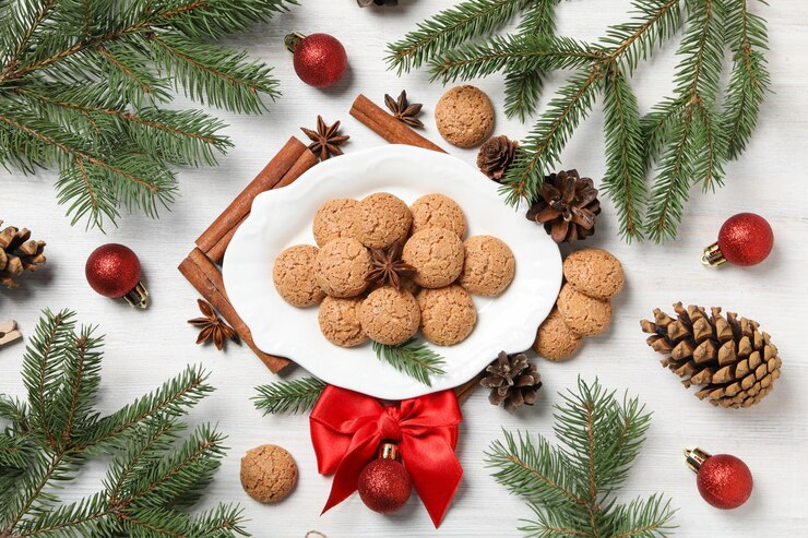 Foto heerlijke hollandse pepernoten kerstkoekjes met hoorntjes