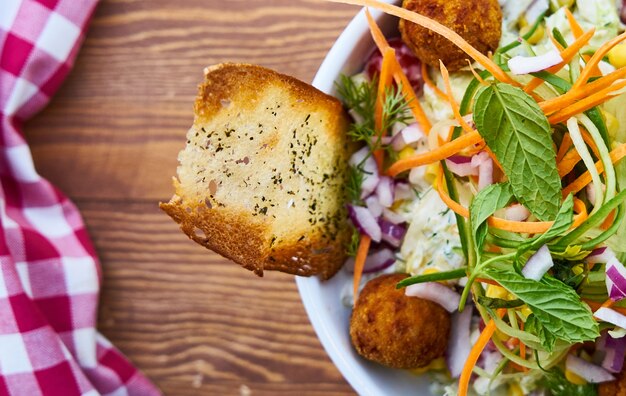 Heerlijke Italiaanse Salade Met Brood