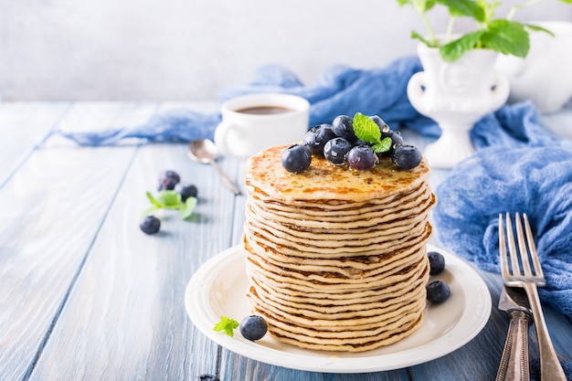 Heerlijke pannenkoeken met verse bosbessen