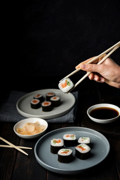 Heerlijke sushibroodjes met groenten en rijst
