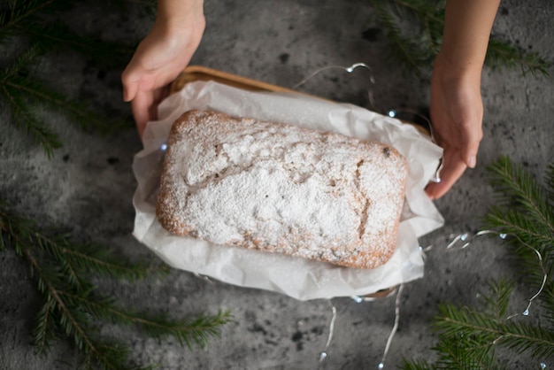 Heerlijke verse gebakjes op tafel