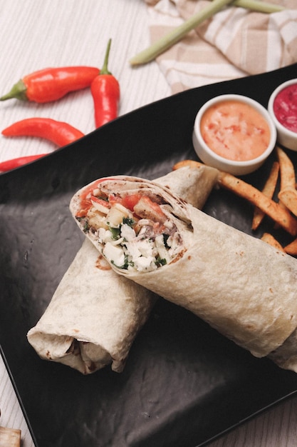 heerlijke vlees durum turkse kebap sandwich wrap