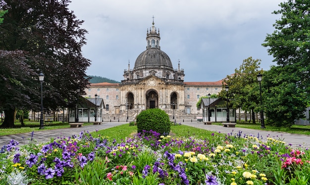 Heiligdom en huis waar San Ignacio de Loyola, stichter van de jezuïeten werd geboren in Spanje.