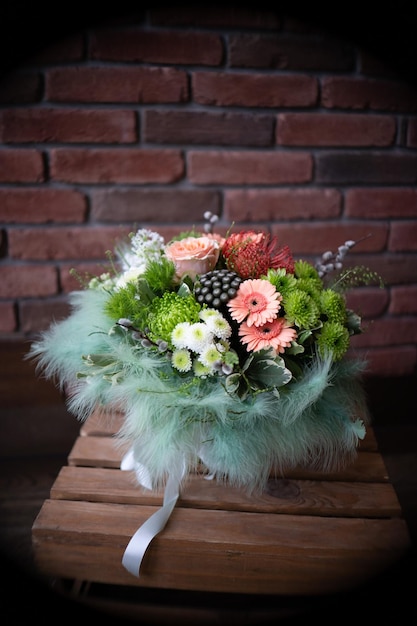 Helder en prachtig bloemenboeket van mooie rode bloemen voor Valentijnsdag Close-up foto