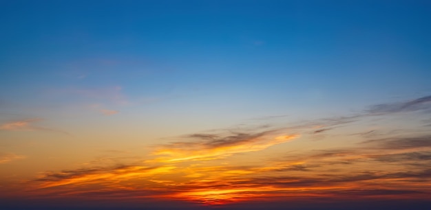 Helder kleurrijke zonsopgang hemel achtergrond