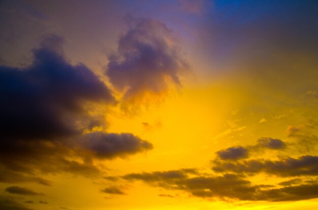 Hemel bij zonsondergang