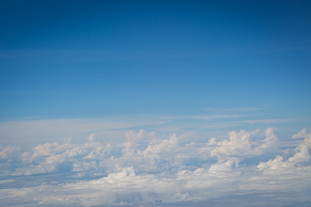 hemel en wolken uitzicht vanaf airplan achtergrond