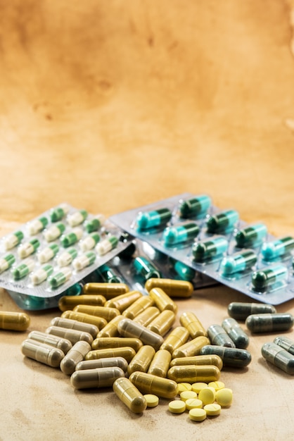 Herbal capsules and pills and capsules.