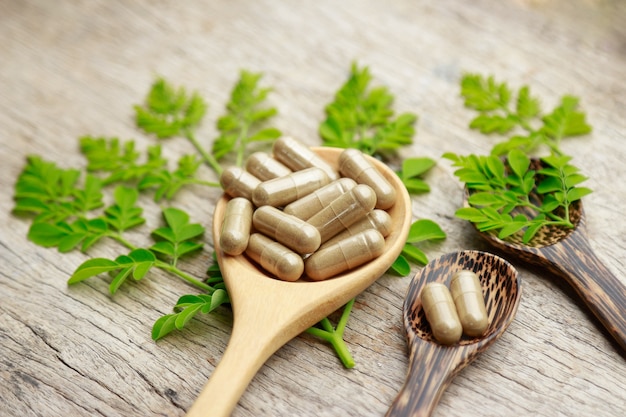้Herbal medicine in capsules for healthy eating