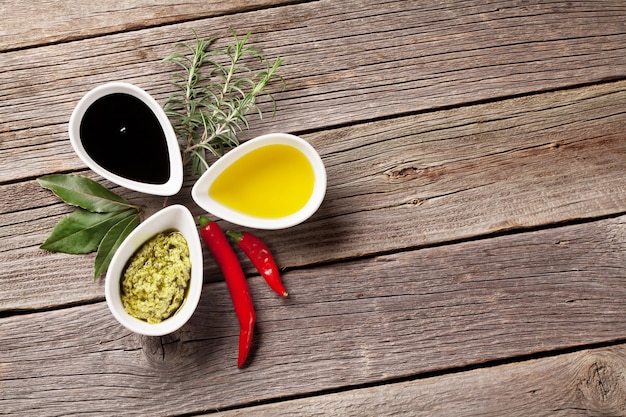 Herbs condiments and spices