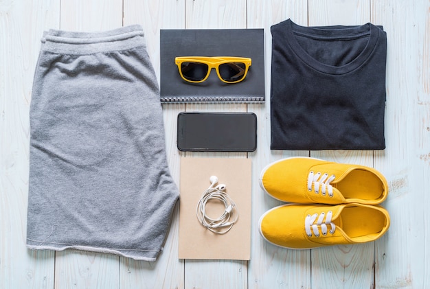 Foto heren casual outfits van de reiziger, zomervakantie