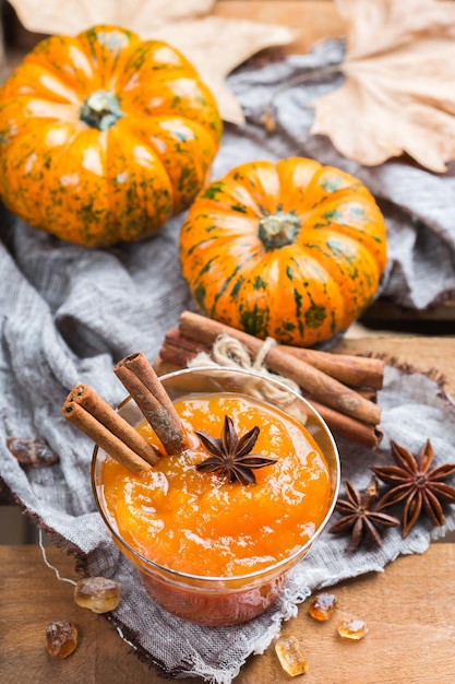 Herfst herfst pompoen confituur met kruiden