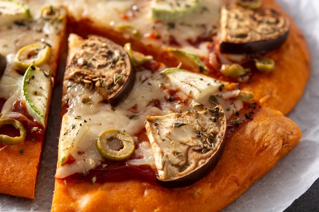 Herfst pompoen pizza met groenten