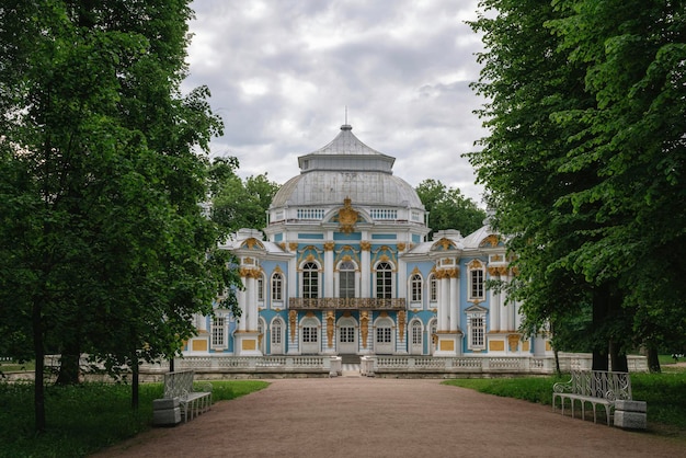러시아 Tsarskoye Selo Pushkin의 Catherine 공원에 있는 Hermitage 파빌리온