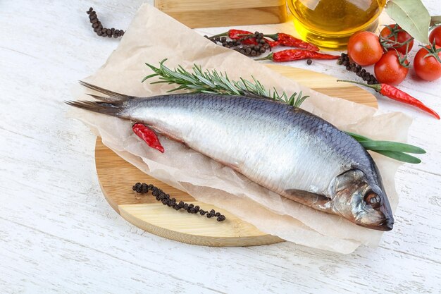 Herring with onion and rosemary