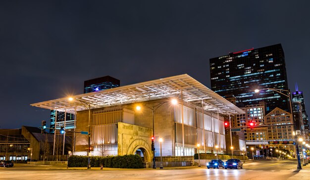 Het art institute of chicago en de chicago stock exchange arch in chicago, illinois, verenigde staten