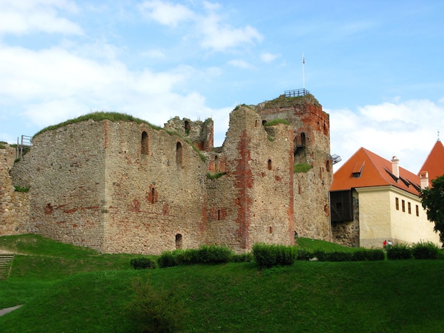 Het Bauska-kasteel in het land van Letland