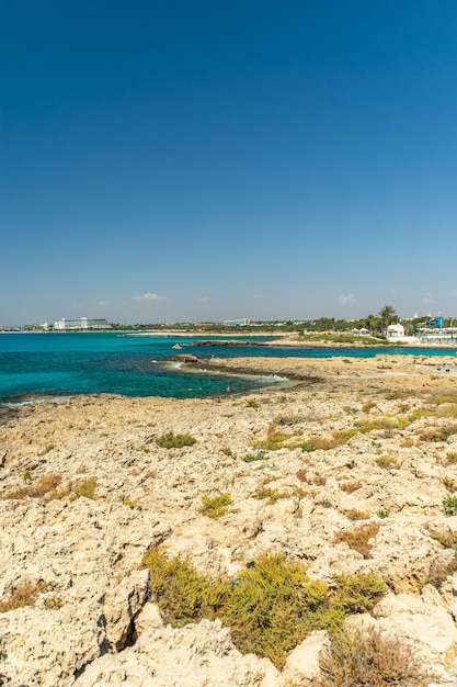 Het beroemdste strand van Cyprus met kristalhelder water Nissi Beach