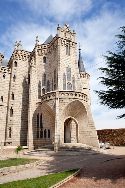 Het bisschoppelijk paleis, modernisme-gebouw in astorga