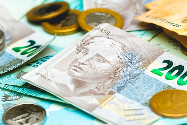 Foto het braziliaanse geld in close-up foto voor het concept van de braziliaanse economie