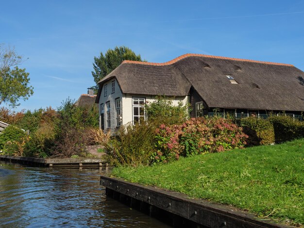 Foto het dorp giethoorn.