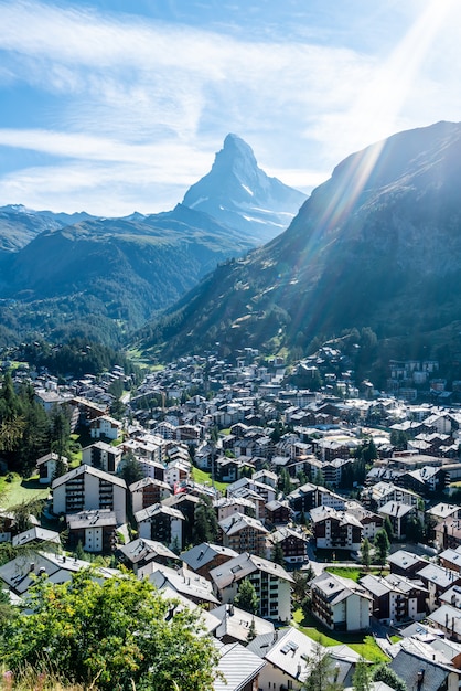 Het dorp van Zermatt met achtergrond Matterhorn