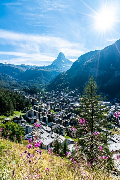 Het dorp van Zermatt met achtergrond Matterhorn