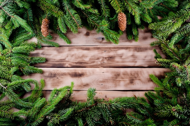 Het frame van de Kerstmisspar op natuurlijk hout