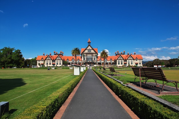 Het gebouw in de tuinen van Rotorua, Nieuw-Zeeland