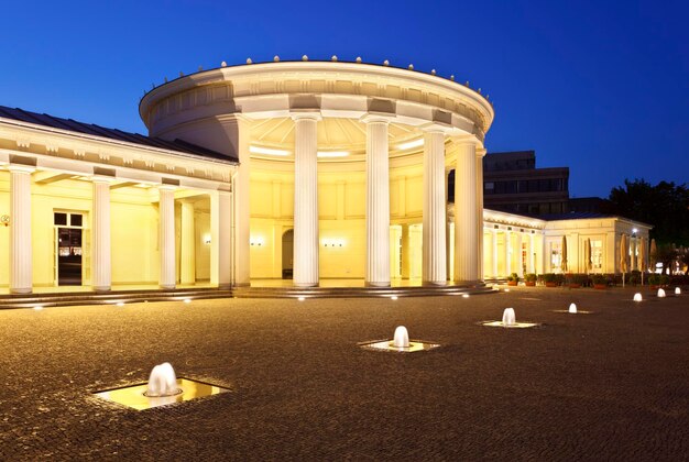 Het gebouw waar het hotel zich bevindt