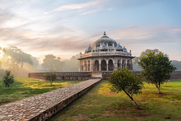 Het Graf van Isa Khan in het Graf van Humayun Delhi India