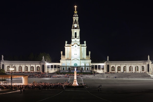 Het heiligdom van Fatima in de nacht, Fatima, Portugal