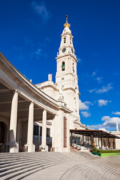 Het heiligdom van Fatima, ook bekend als de basiliek van Onze-Lieve-Vrouw van Fatima, Portugal