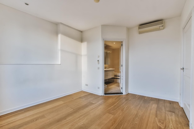 Het interieur van een comfortabele kamer in een huis