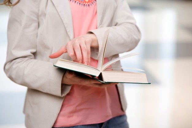 Het jonge boek van de studentenlezing als voorbereiding op examens