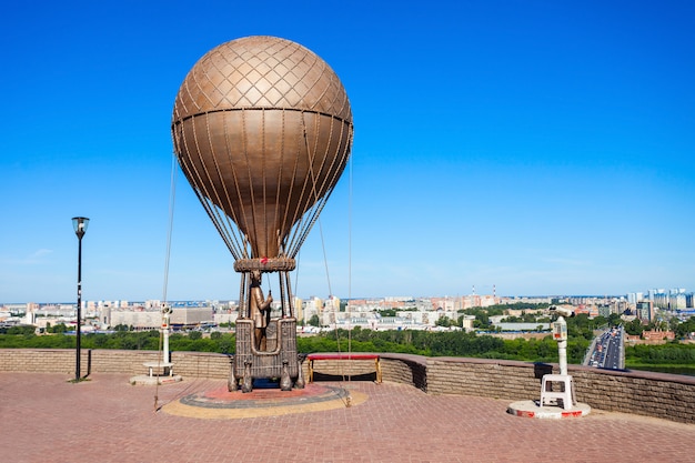 Het Jules Verne-monument