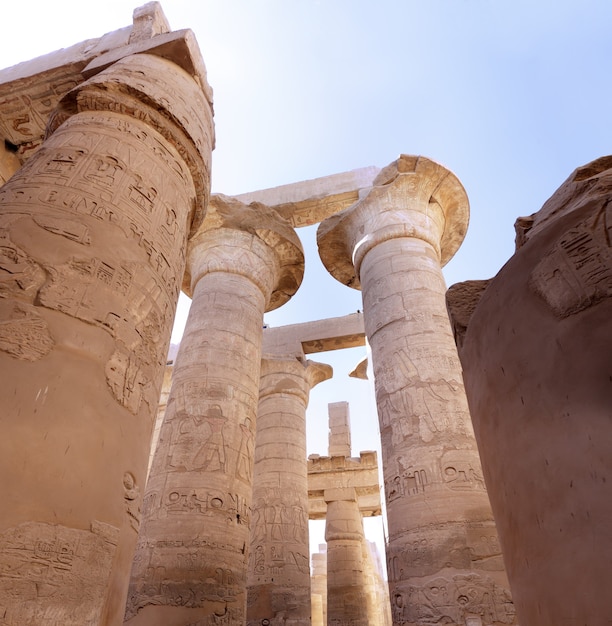 Het karnak-tempelcomplex, luxor, egypte.