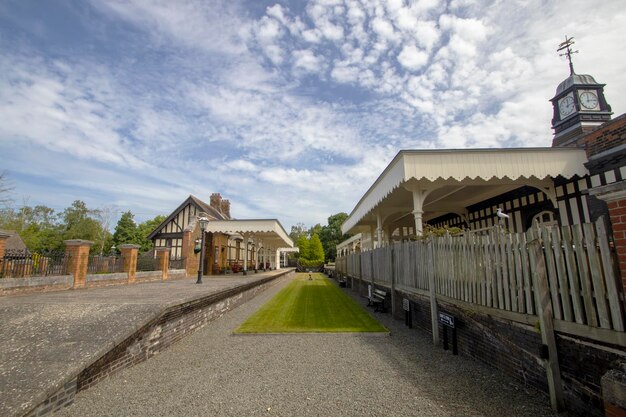 Foto het koninklijk station in wolferton bij sandringham in norfolk, groot-brittannië