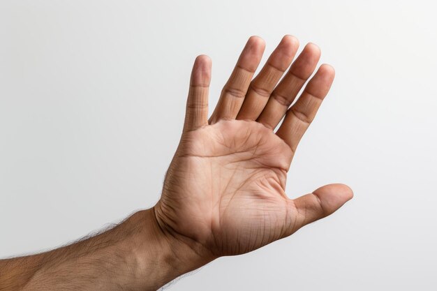 Foto het licht dat de hand van een man in eenzaamheid grijpt