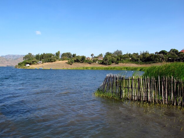 Het meer in de bergen van Ethiopië