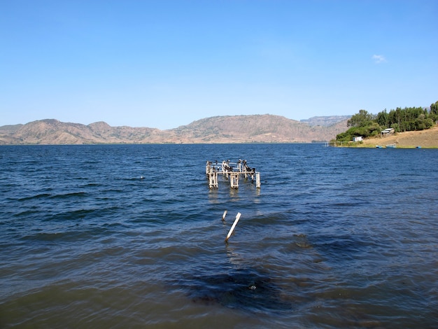 Het meer in de bergen van Ethiopië