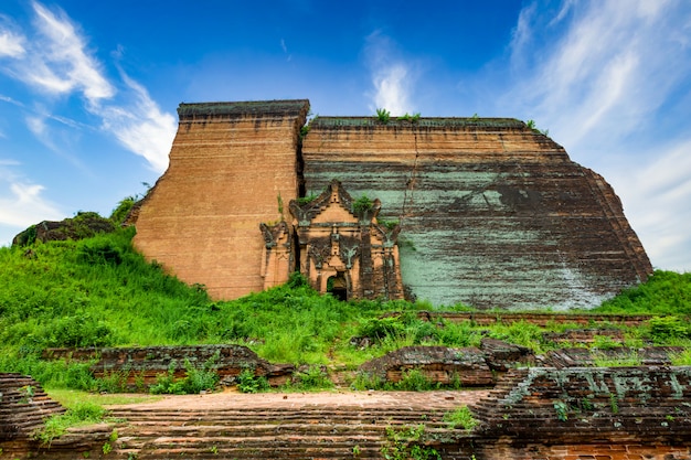 Het onvolledige monument Mingun Pahtodawgyi