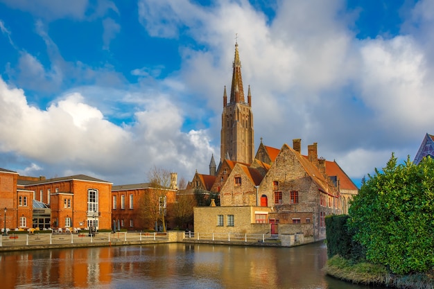 Het pittoreske stadslandschap in Brugge, België