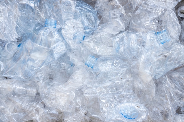 Het plastic wordt verzameld om te worden gerecycled