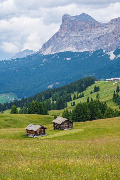 Het plateau van Pralongia in het hart van de Dolomieten, tussen Corvara en San Cassiano