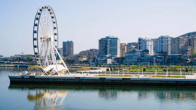 Het prachtige landschap van Baku