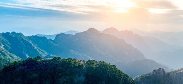 Het prachtige natuurlijke landschap van huangshan mountain in china