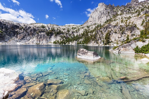 Het prachtige wildernisgebied van de Alpiene meren in Washington, de V.S