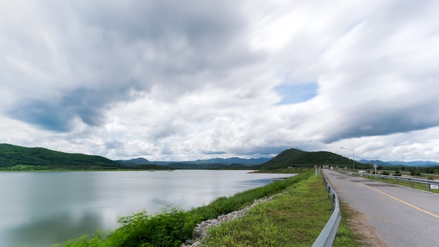 Het reservoir bij Ban Yang Chum