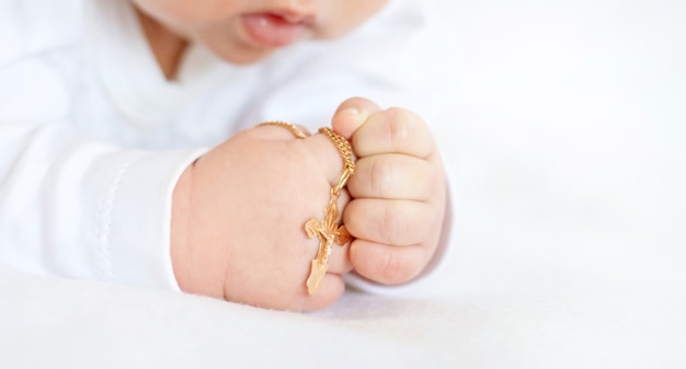 Het sacrament van de doop van een kind